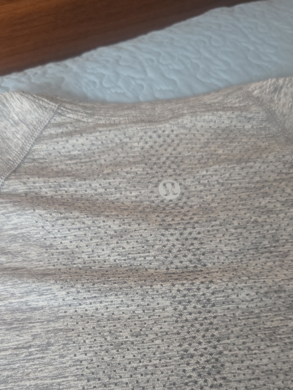 Lululemon Swiftly Tech Long Sleeve Shirt 2.0 In Size 4 - Women’s Heather Gray
